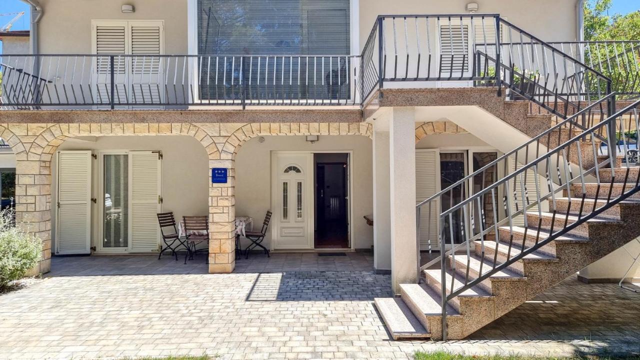 Ena Apartment Novigrad  Exterior photo